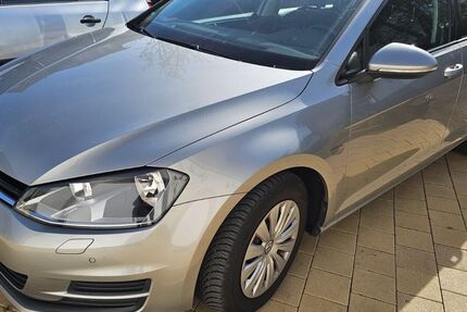 VW Golf 54.000 km 13.200 &euro; Gaggenau 76571
