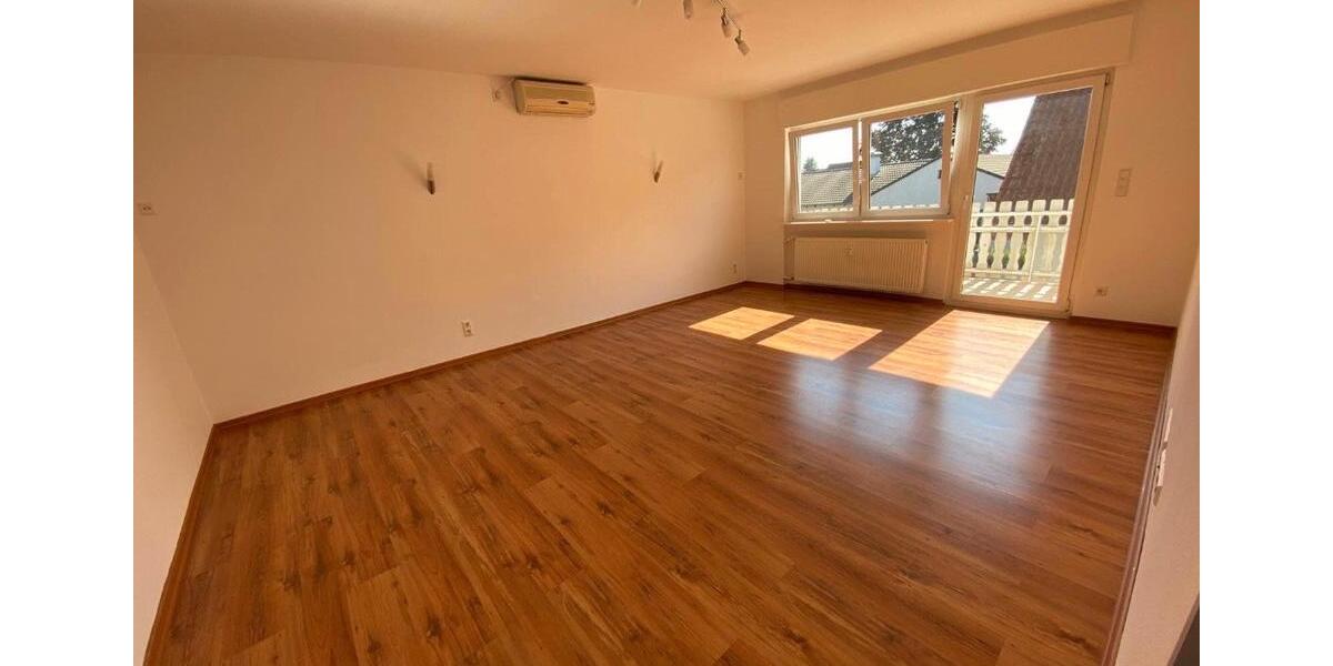 Etagenwohnung Karlsruhe Neureut - 3 Zimmer, 110 m&sup2;, 1.400&euro; | Angebot:24762121