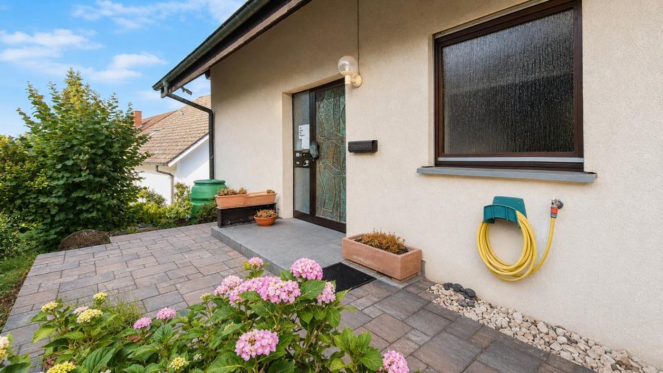 Mehrfamilienhaus, Wohnhaus Keltern - 8 Zimmer, 231 m&sup2;, 690.000&euro; | Angebot:27126653