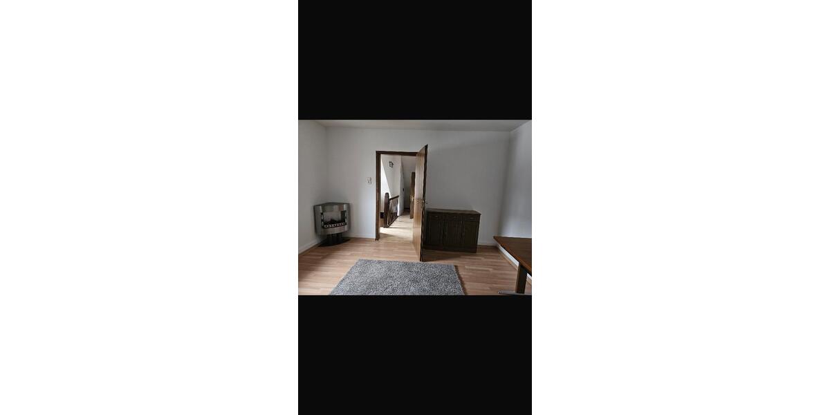 Wohnung über 2 Etagen an WG zu vermieten -Karlsruhe 4.5 zimmer