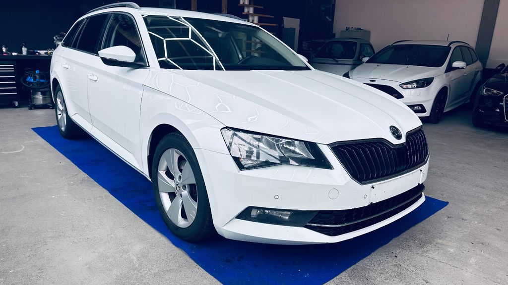 Skoda Superb 264.000 km 9.996 &euro; Bruchsal OT Untergrombach 76646