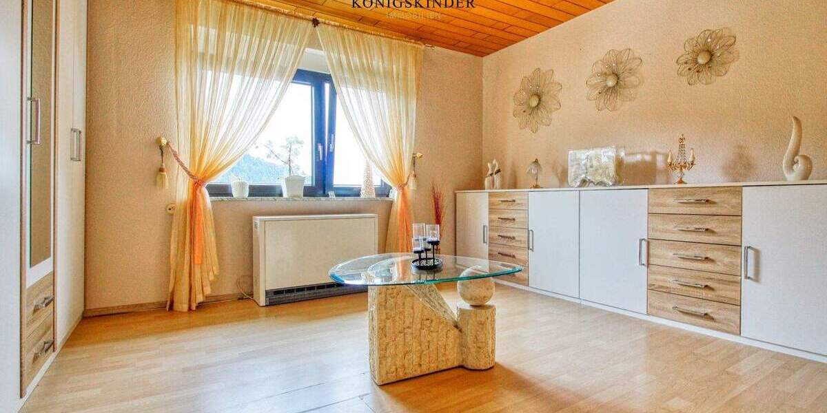 Etagenwohnung Gernsbach Obertsrot - 4 Zimmer, 82 m&sup2;, 230.000&euro; | Angebot:25732755