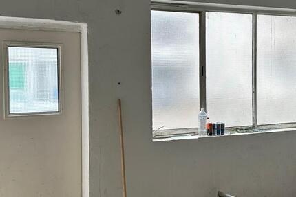 Lagerraum Büroraum in Pforzheim zu vermieten mit WC und Küche zimmer