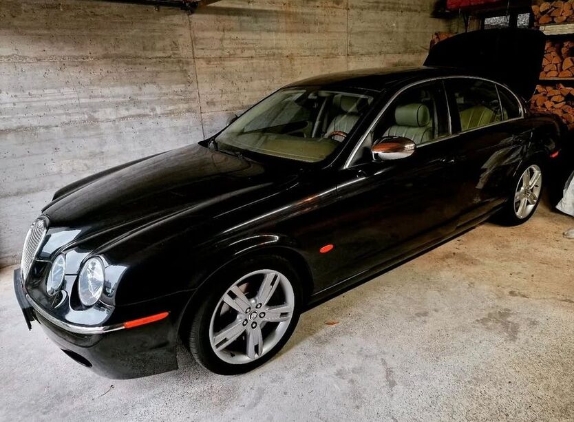 Jaguar S-Type 98.500 km 14.900 € Baden-Baden 76534