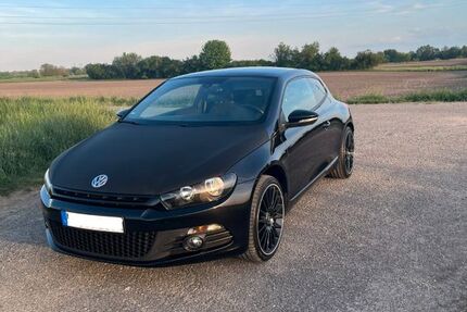 VW Scirocco 132.000 km 8.600 &euro; Oberhausen-Rheinhausen 68794