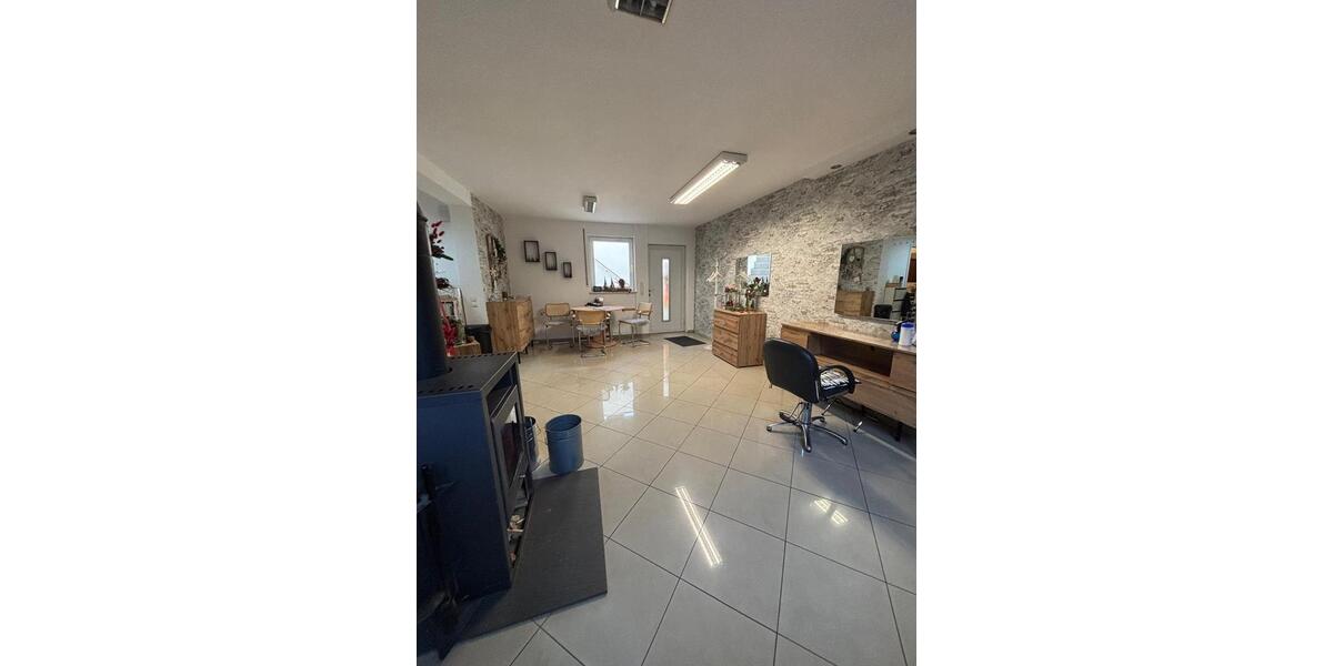 Gewerbeobjekt Durmersheim - 700&euro; | Angebot:25103352