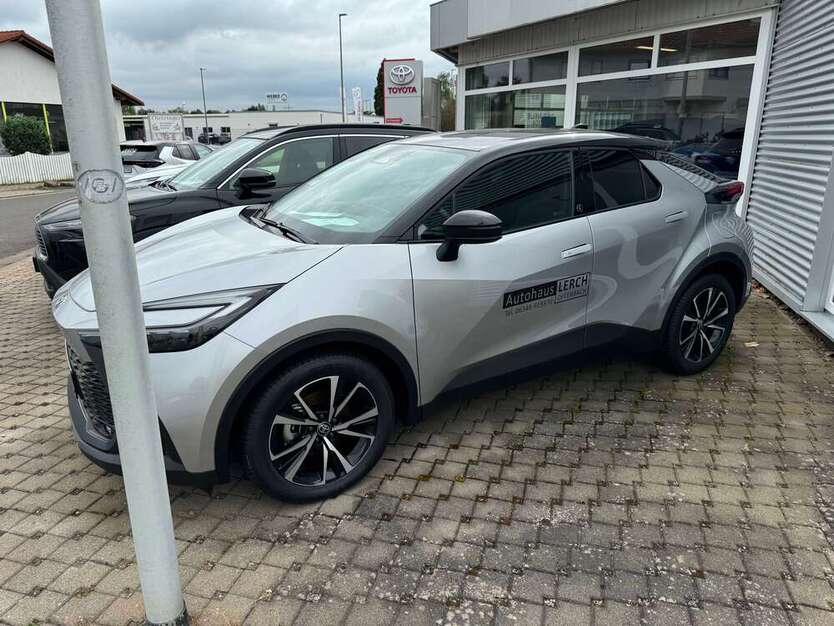 Toyota C-HR 6.200 km 29.950 € Offenbach 76877