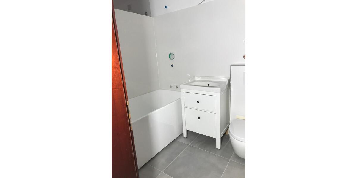Etagenwohnung Pforzheim Dillweißenstein - 3 Zimmer, 90 m&sup2;, 1.250&euro; | Angebot:24631778