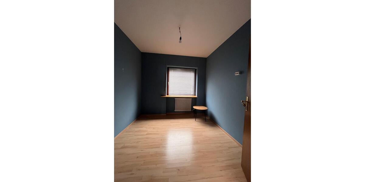 Etagenwohnung Baden-Baden Balg - 4 Zimmer, 120 m&sup2;, 1.200&euro; | Angebot:25017189