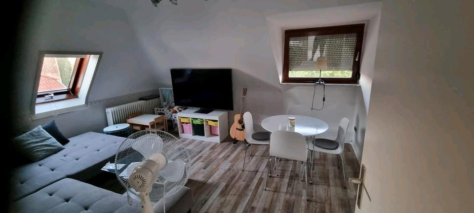 Dachgeschoßwohnung Pforzheim Brötzingen - 3 Zimmer, 53 m&sup2;, 950&euro; | Angebot:25262527