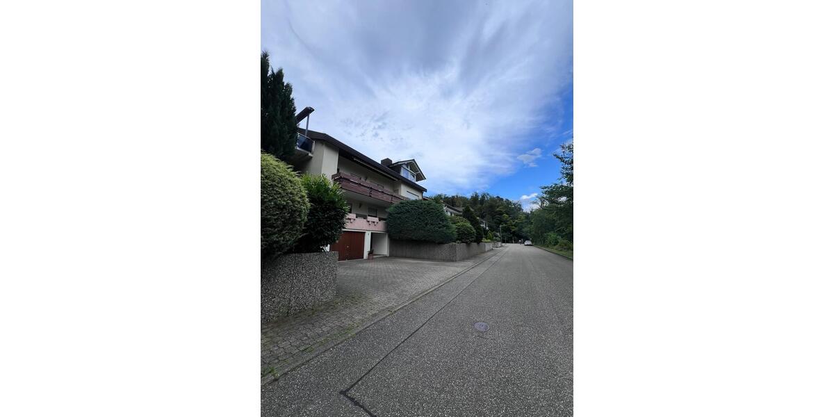 Etagenwohnung Kämpfelbach - 5 Zimmer, 144 m&sup2;, 1.350&euro; | Angebot:25615103