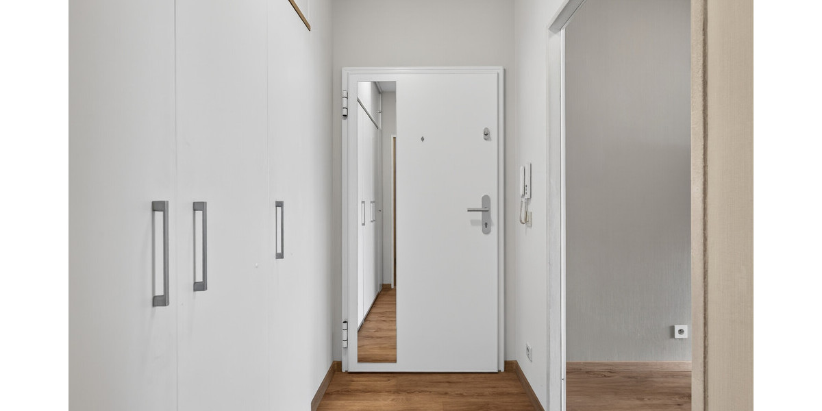Appartement mit Ausblick: 1-Zimmerwohnung mit Balkon, Küche und Stellplatz - Einfamilienhaus Durmersheim | Angebot:26438747