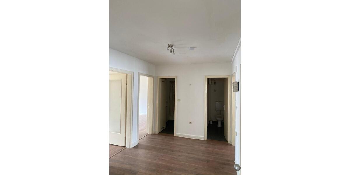 Etagenwohnung Pforzheim Weststadt - 3 Zimmer, 92 m&sup2;, 750&euro; | Angebot:24675525