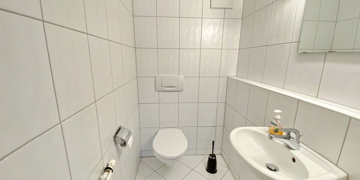 Frisch renovierte 3-Zimmer-Wohnung mit 2 sonnigen Balkonen - 3- Karlsruhe Mühlburg | Angebot:25821572