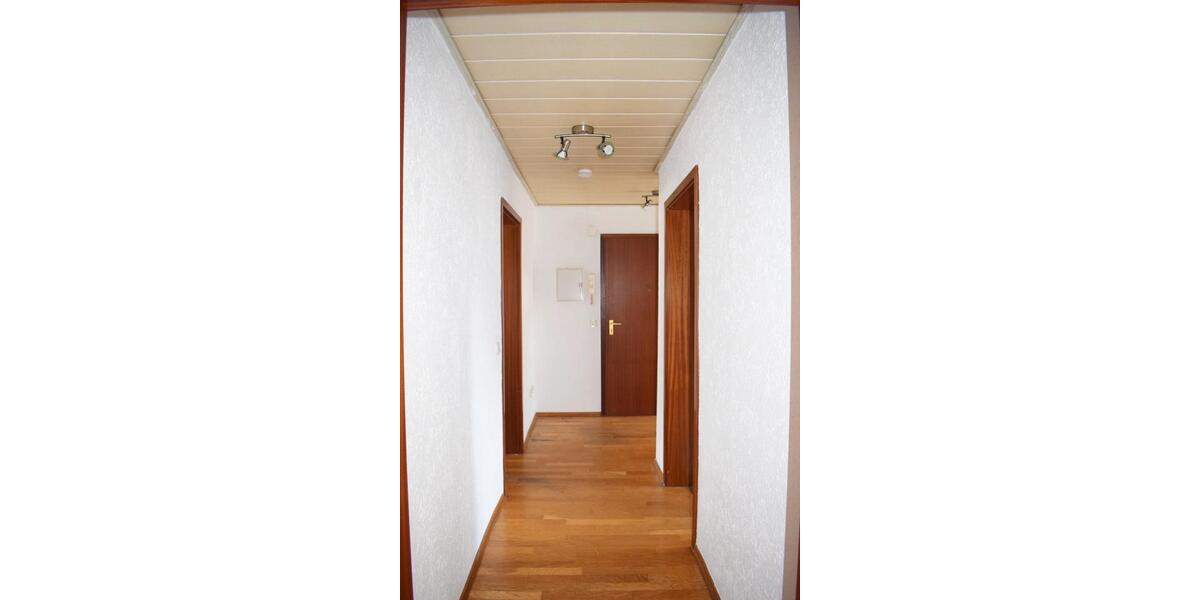 Etagenwohnung Pforzheim Nordstadt - 3 Zimmer, 71 m&sup2;, 240.000&euro; | Angebot:26672313