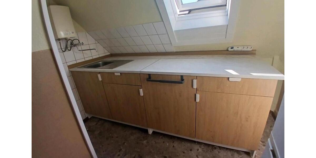 Dachgeschoßwohnung Karlsruhe Daxlanden - 12 Zimmer, 20 m&sup2;, 520&euro; | Angebot:25378368