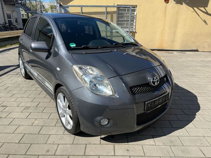 Toyota Yaris 132.000 km 5.999 € Malsch 76316