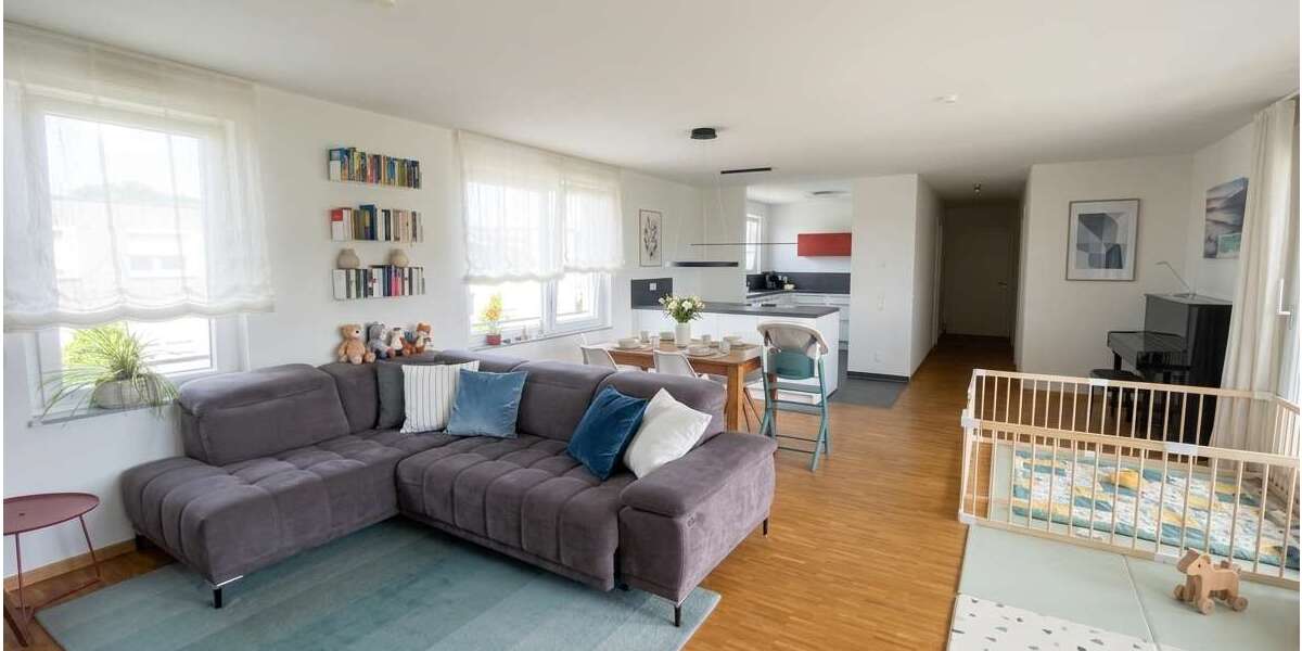 Etagenwohnung Karlsruhe / Neureut Neureut - 4 Zimmer, 144 m&sup2;, 1.720&euro; | Angebot:26900665