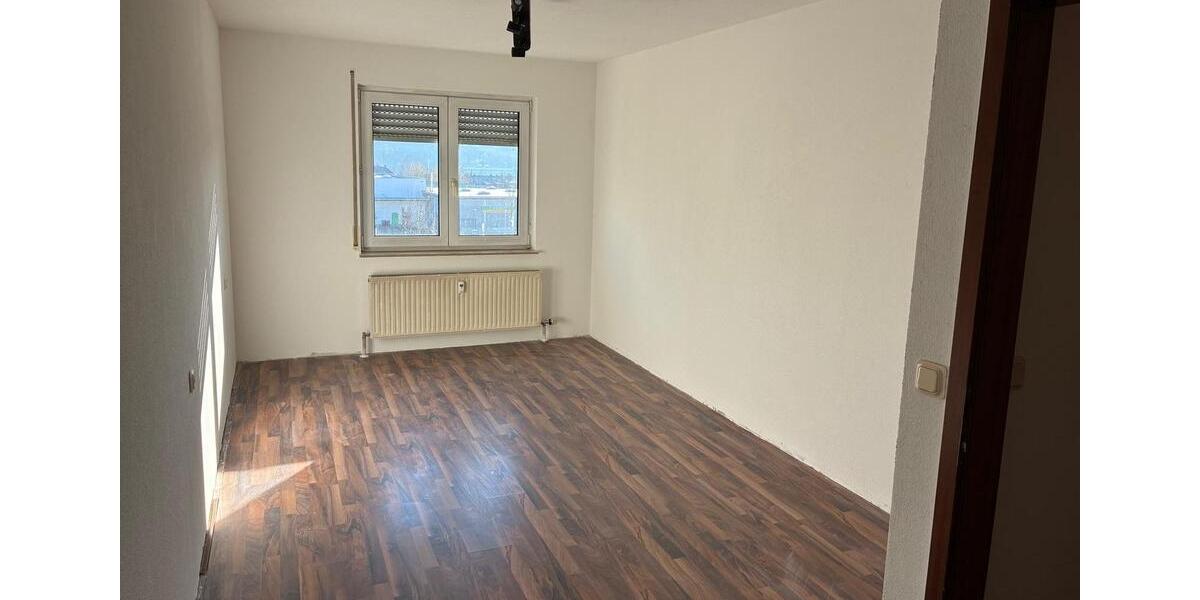 Etagenwohnung Pforzheim Nordstadt - 2 Zimmer, 52 m&sup2;, 165.000&euro; | Angebot:24371376