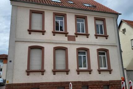 3,5 Zimmer Wohnung in Herxheim mit Balkon, EBK und Stellplatz