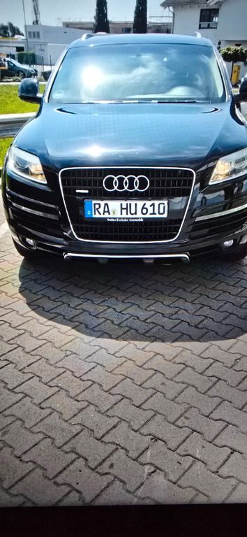 Q7