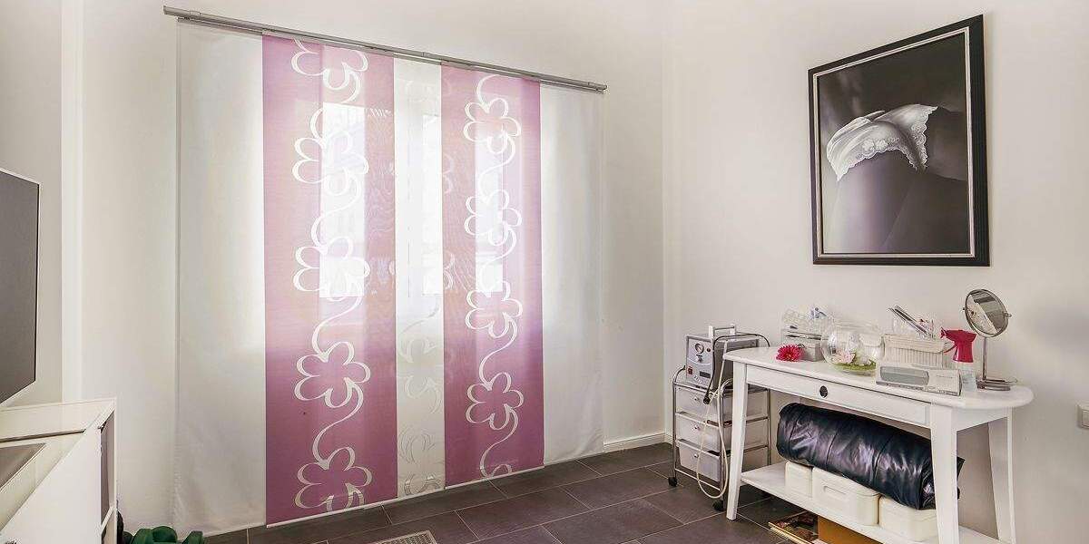 Einfamilienhaus Waldbronn / Busenbach Busenbach - 7 Zimmer, 226 m&sup2;, 989.000&euro; | Angebot:25815001