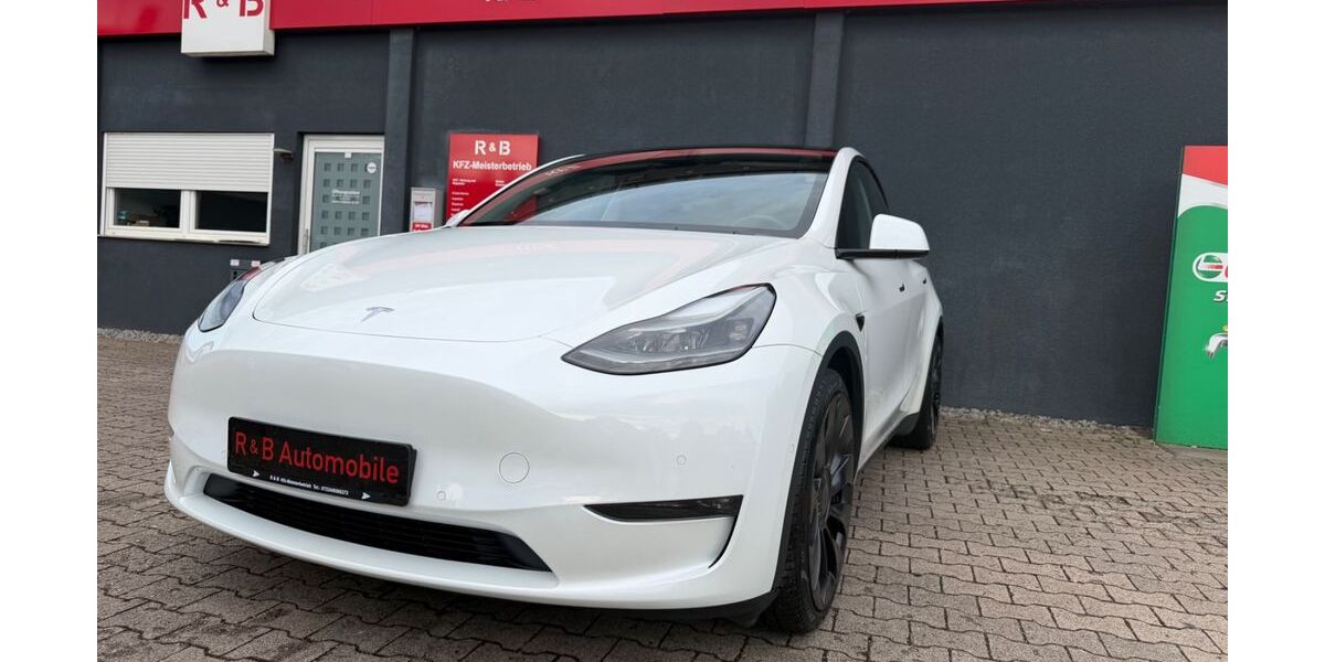 Tesla Model Y 49.884 km 35.999 &euro; Gaggenau 76571