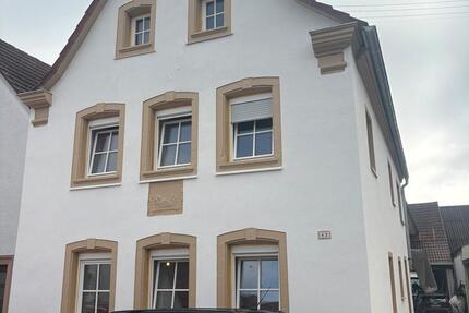 Haus Landau in der Pfalz - 3.5 Zimmer, 145 m&sup2;, 1.400&euro; | Angebot:25501550
