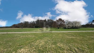 IHR FAMILIENTRAUM IN NATUR UND VORORT