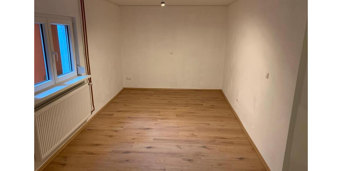 Mehrfamilienhaus, Wohnhaus Rastatt - 7 Zimmer, 280 m&sup2;, 530.000&euro; | Angebot:25794457