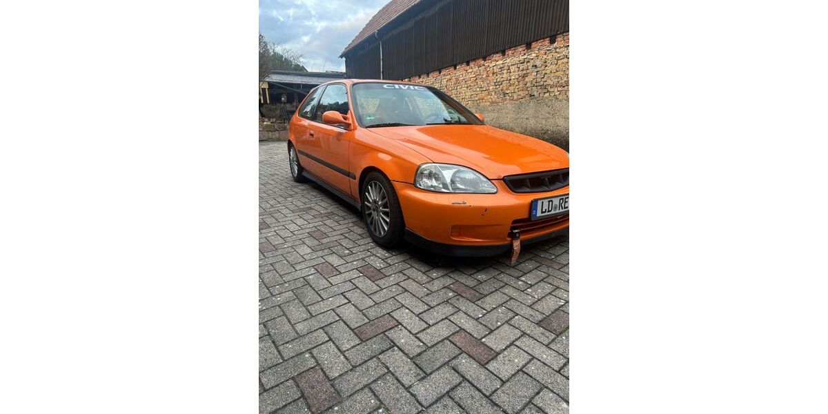 Honda Civic 185.000 km 2.500 &euro; Landau 76829