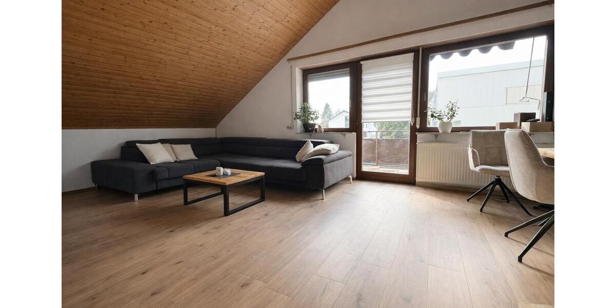 Dachgeschoßwohnung Stutensee - 3 Zimmer, 85 m&sup2;, 1.050&euro; | Angebot:26415059