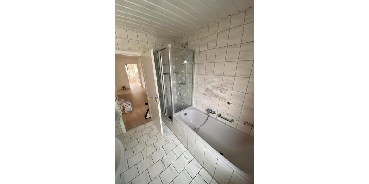 Etagenwohnung Landau in der Pfalz - 4.5 Zimmer, 114 m&sup2;, 1.270&euro; | Angebot:26570010