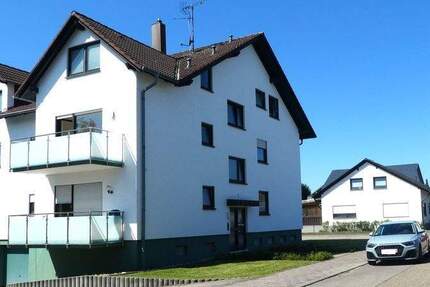 Ankommen und Wohlfühlen: Ruhige, charmante 2,5-Zimmer-Oase mit großem Wohn-Essbereich & 2 Balkonen! 2 zimmer