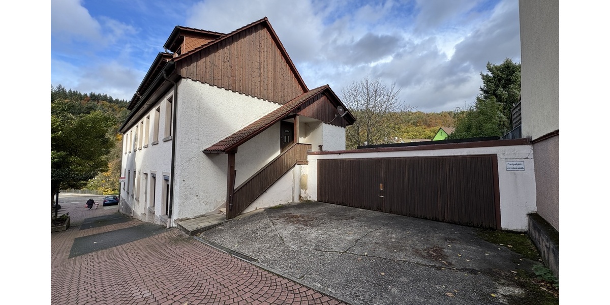 Teilsaniertes 3-Familienhaus in Pforzheim-Würm 14 zimmer