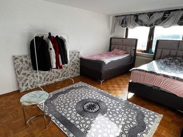 Etagenwohnung Pforzheim Nordstadt - 5 Zimmer, 137 m&sup2;, 325.000&euro; | Angebot:25880164