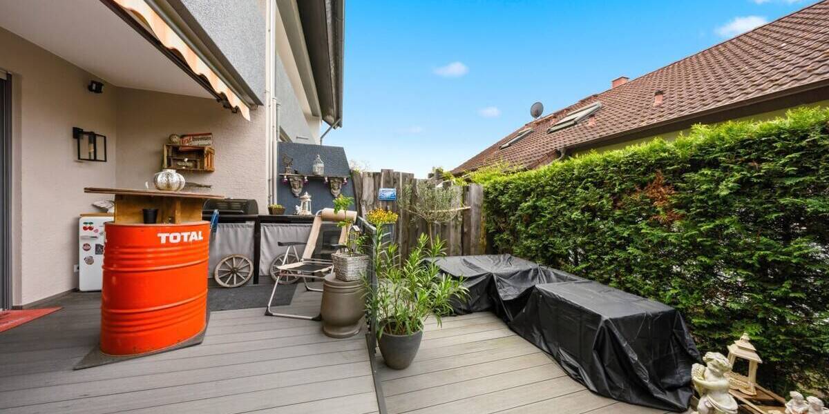 Doppelhaushälfte Stutensee Blankenloch - 8 Zimmer, 273 m&sup2;, 755.000&euro; | Angebot:26453482