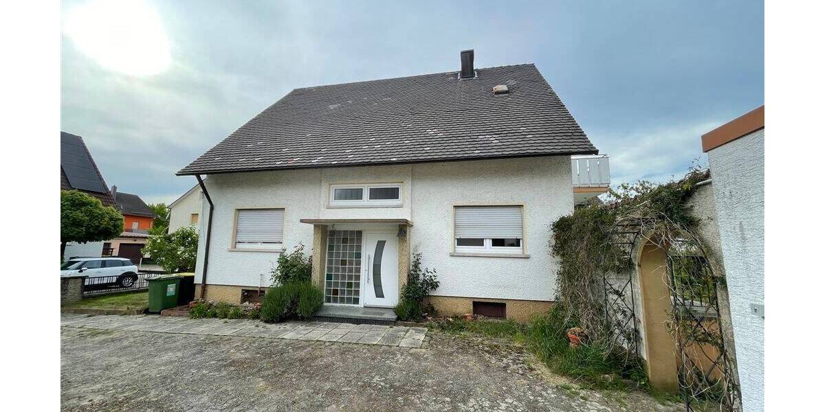 Mehrfamilienhaus, Wohnhaus Bietigheim - 6 Zimmer, 146 m&sup2;, 430.000&euro; | Angebot:26596519