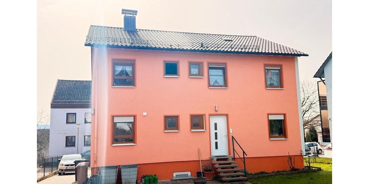Mehrfamilienhaus, Wohnhaus Pforzheim Eutingen - 7 Zimmer, 175 m&sup2;, 599.000&euro; | Angebot:25510335