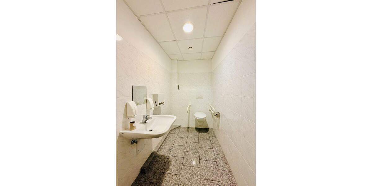 Gewerbeobjekt Karlsbad Langensteinbach - 3.100&euro; | Angebot:25850521