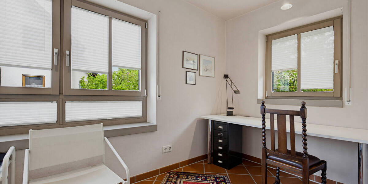 Einfamilienhaus Karlsruhe / Grünwettersbach Grünwettersbach - 8 Zimmer, 184 m&sup2;, 975.000&euro; | Angebot:26730709