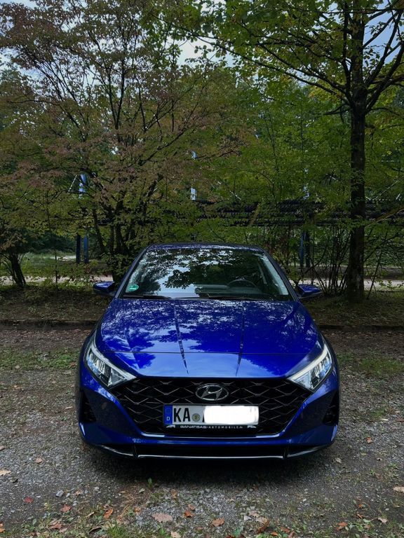 i20