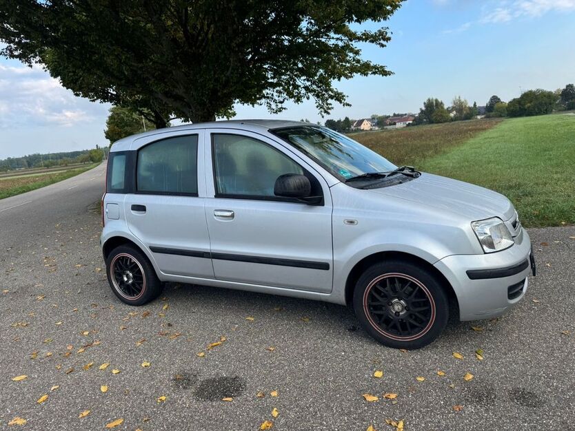Fiat Panda 165.000 km 2.399 € Karlsruhe 76139