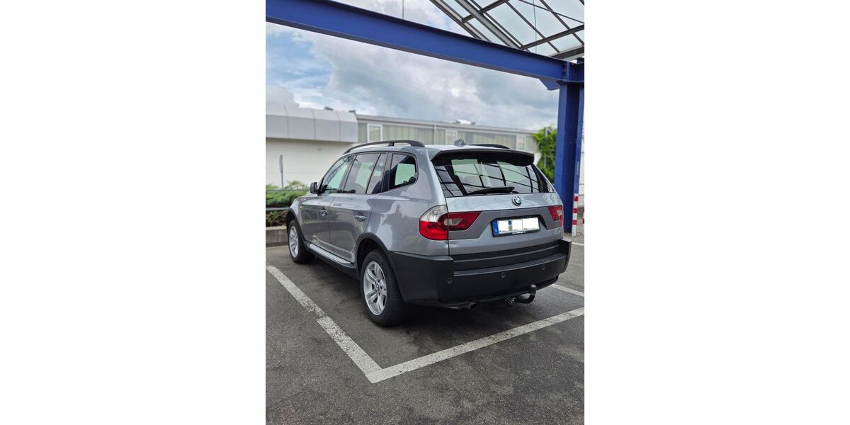 BMW X3 190.000 km 4.900 &euro; Rastatt 76437