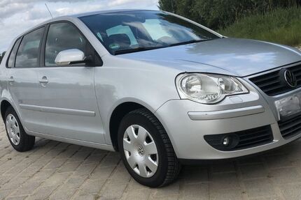 VW Polo 87.600 km 3.999 &euro; Au am Rhein 76474