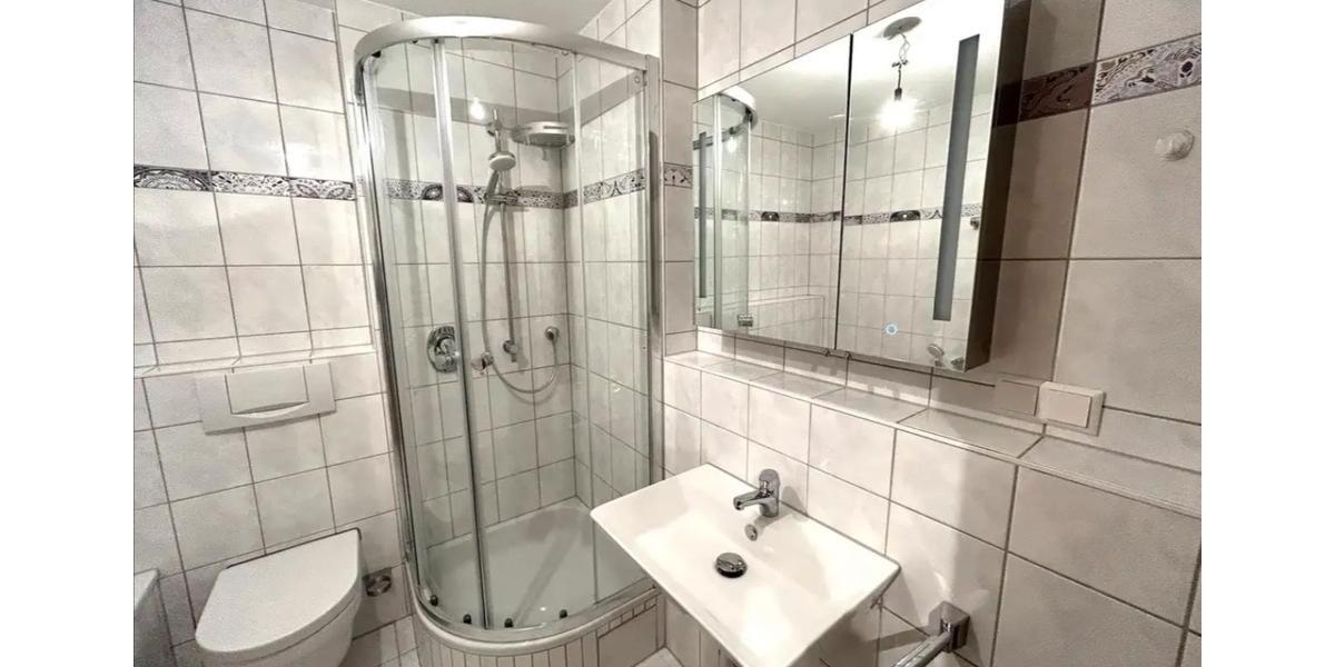 Etagenwohnung Ettlingen - 4 Zimmer, 93 m&sup2;, 1.200&euro; | Angebot:26414138