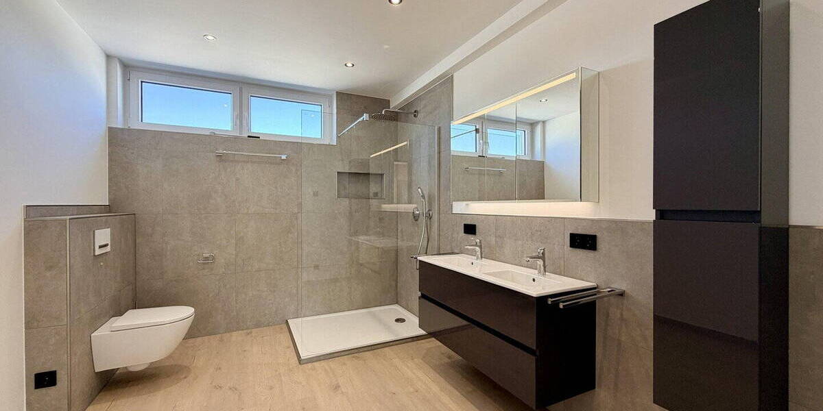 Etagenwohnung Karlsbad Langensteinbach - 4 Zimmer, 134 m&sup2;, 1.690&euro; | Angebot:26541312