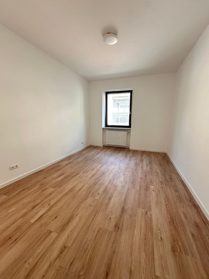 Frisch und hochwertig sanierte 3-Zimmer-Wohnung in der charmanten Karlsruher Südstadt