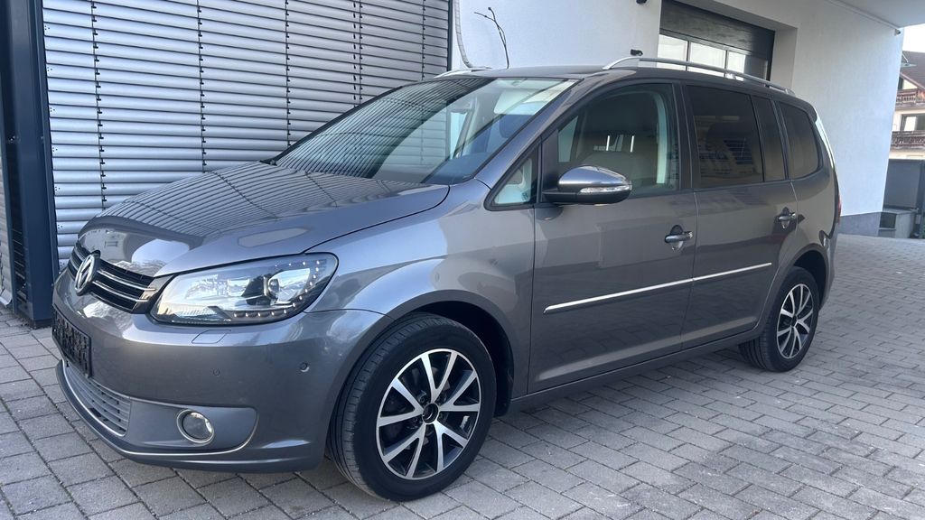 VW Touran 98.300 km 10.700 &euro; Bruchsal-Heidelsheim 76646