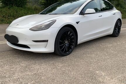 Tesla Model 3 78.000 km 25.900 &euro; Karlsbad 76307